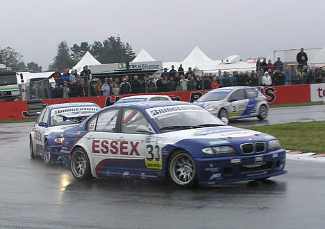 Jonh Nielsen foran Casper Elgaard i pre-finalen.